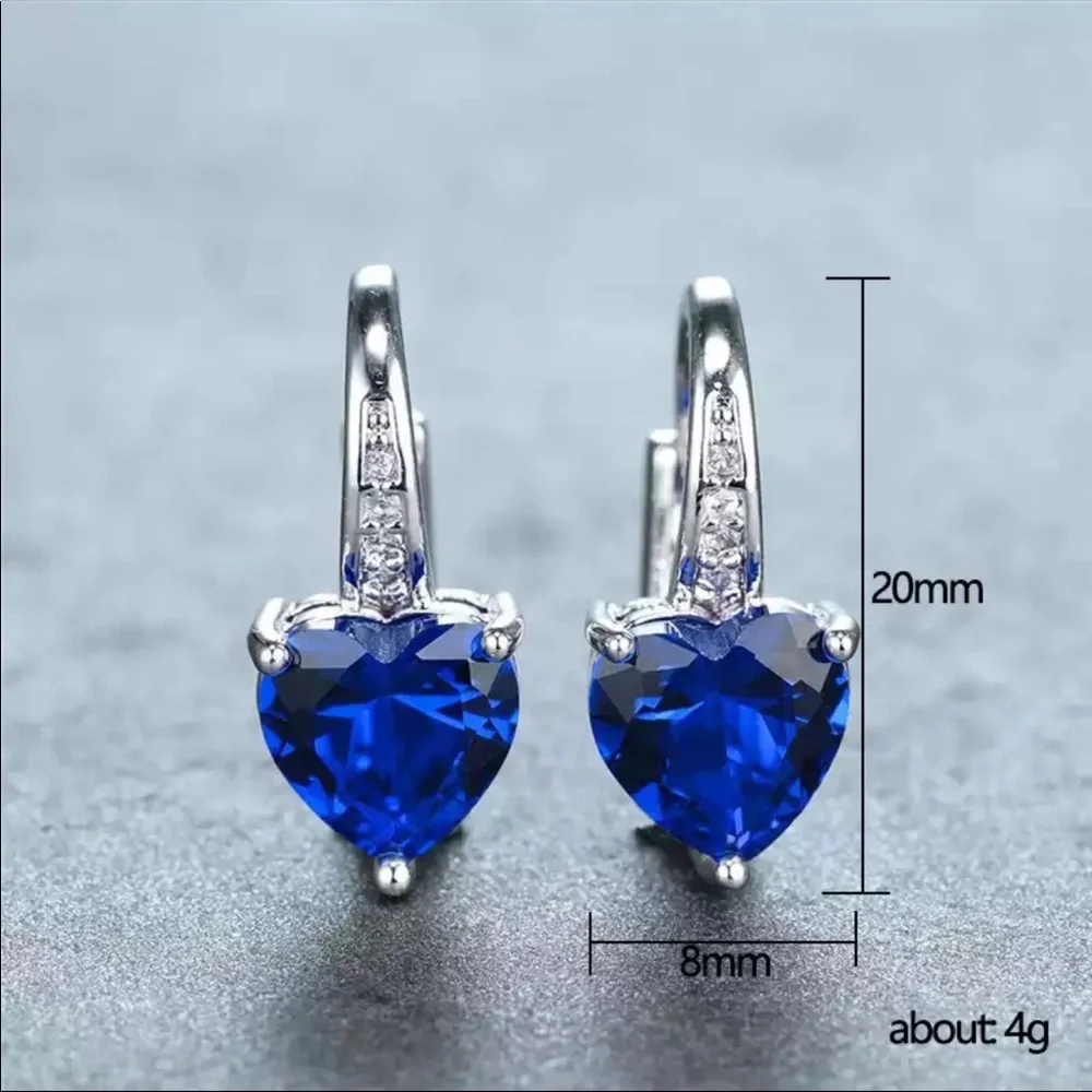 New Women’s Romantic Heart 925 Silver Sapphire Earrings - Picture 3 of 3